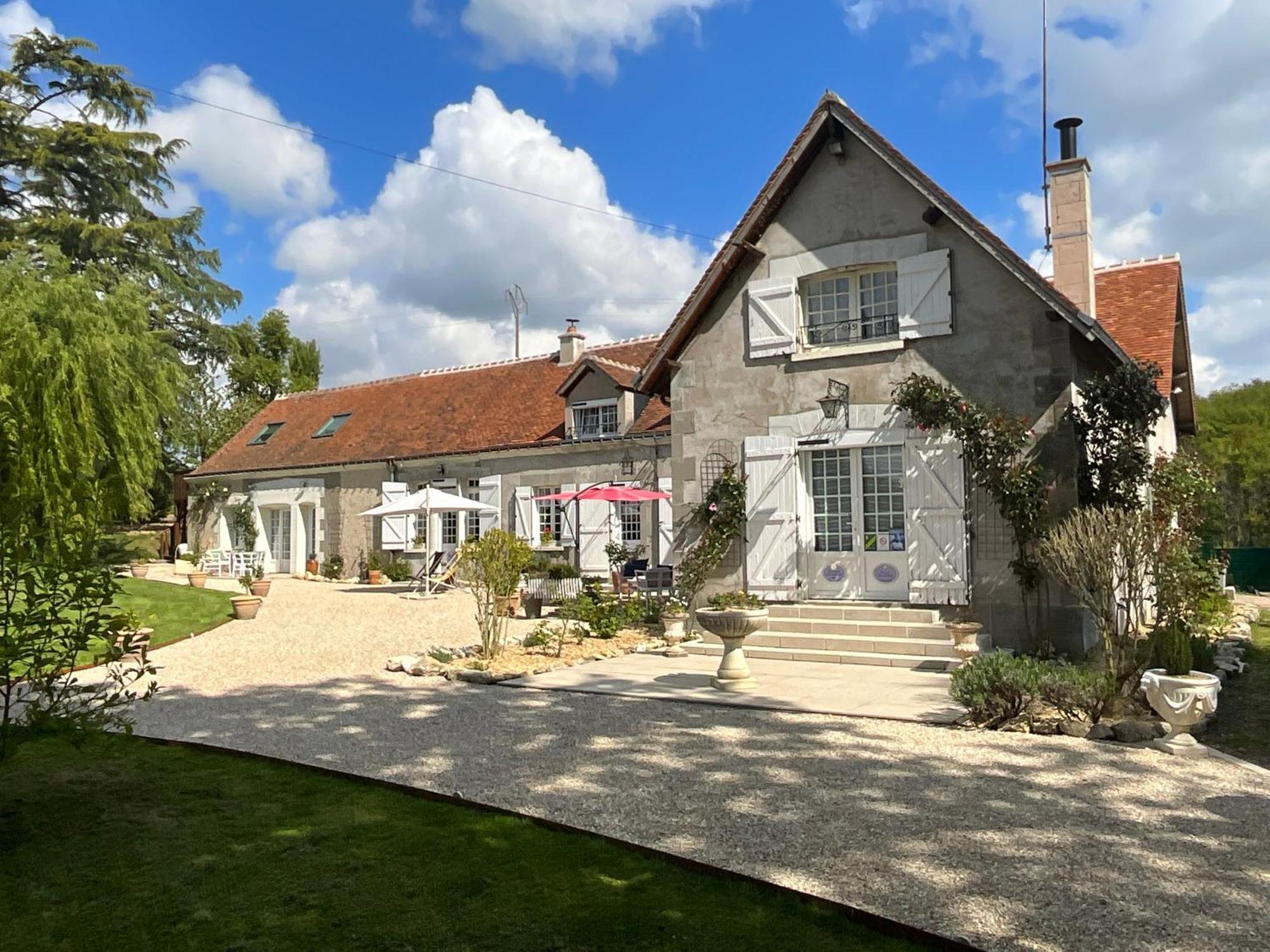 Sans Souci Bed And Breakfast Luxe Heated Pool And Restaurant Luzillé Exteriér fotografie