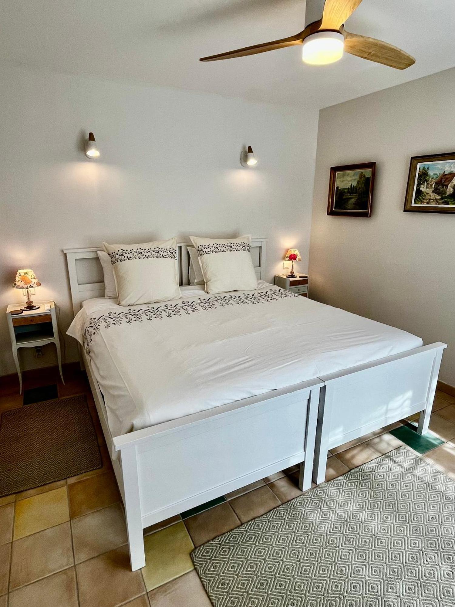 Sans Souci Bed And Breakfast Luxe Heated Pool And Restaurant Luzillé Pokoj fotografie