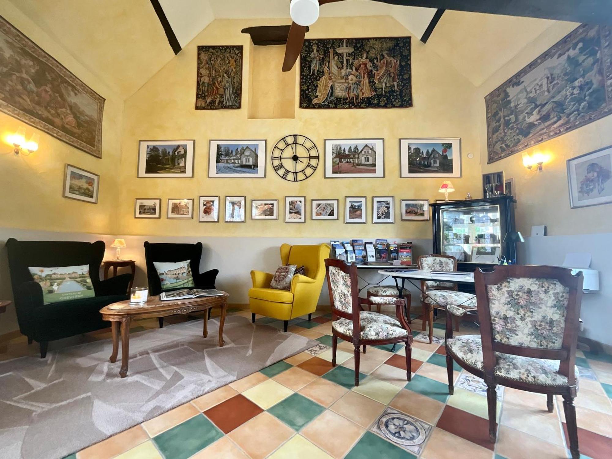 Sans Souci Bed And Breakfast Luxe Heated Pool And Restaurant Luzillé Exteriér fotografie