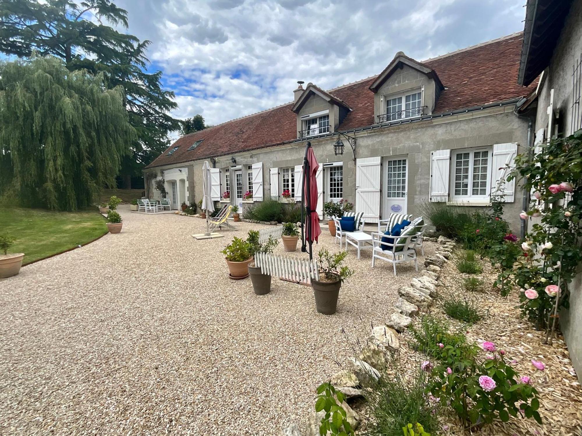 Sans Souci Bed And Breakfast Luxe Heated Pool And Restaurant Luzillé Exteriér fotografie